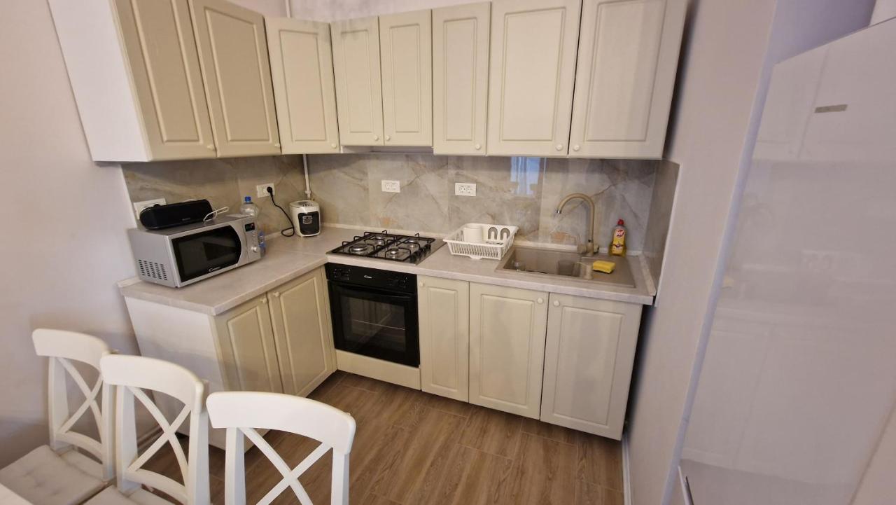 Uvs Central Luxury Apartment Nagyvárad Kültér fotó